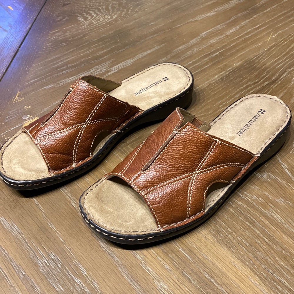 Naturalizer Leather Sandals Size 8W